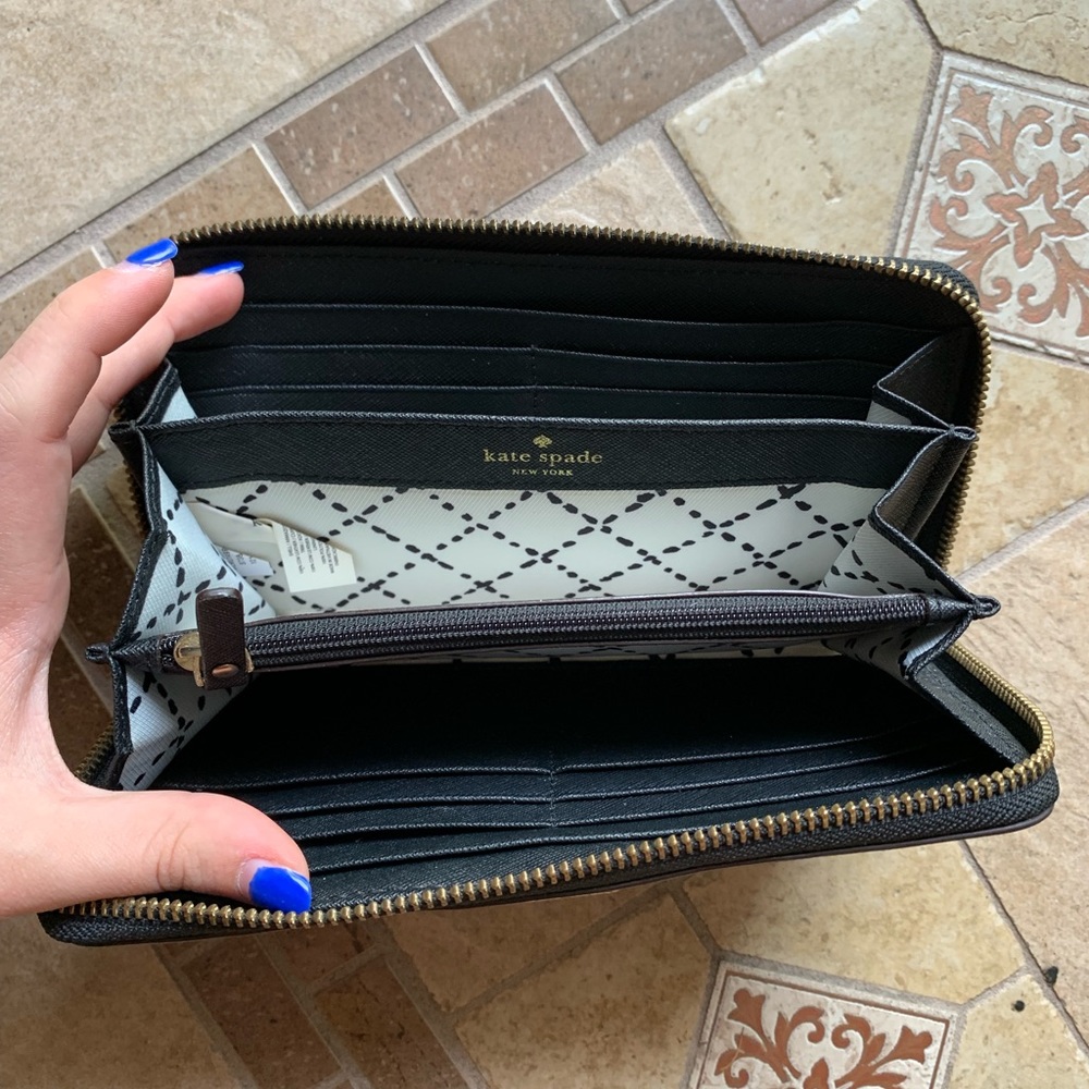 Kate Spade Wallet - Picture 2 of 4